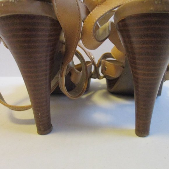 *Tahari Beige Strappy Sandal 'TROY' Slingbacks - Picture 8 of 10